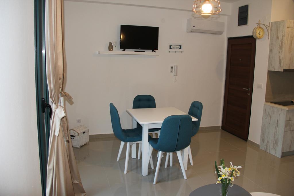Filipa Apartment Cattaro Esterno foto