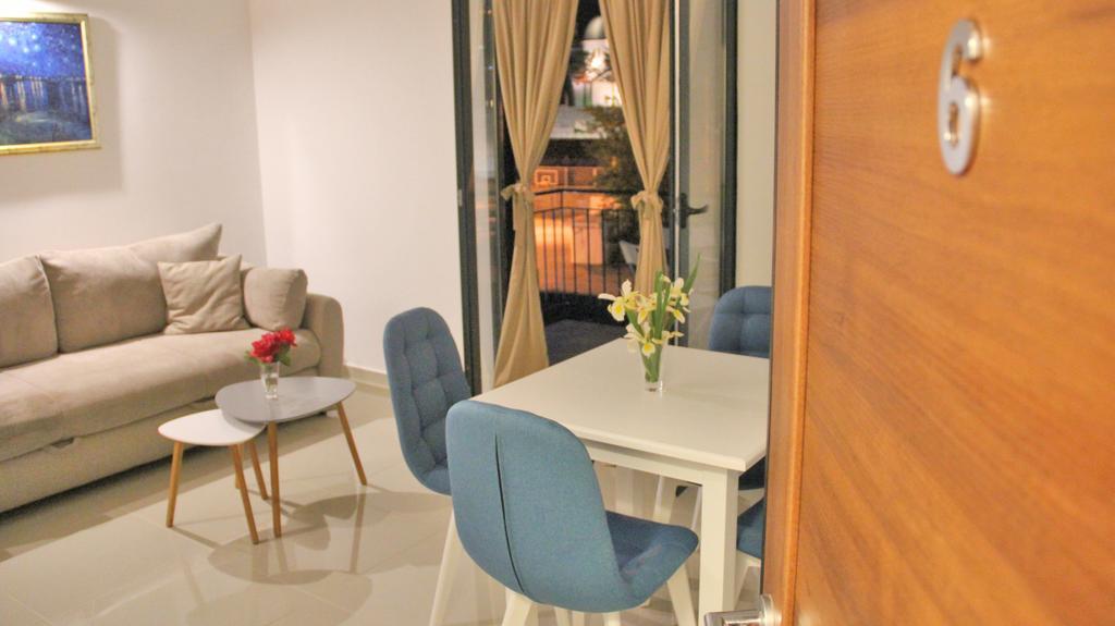Filipa Apartment Cattaro Esterno foto